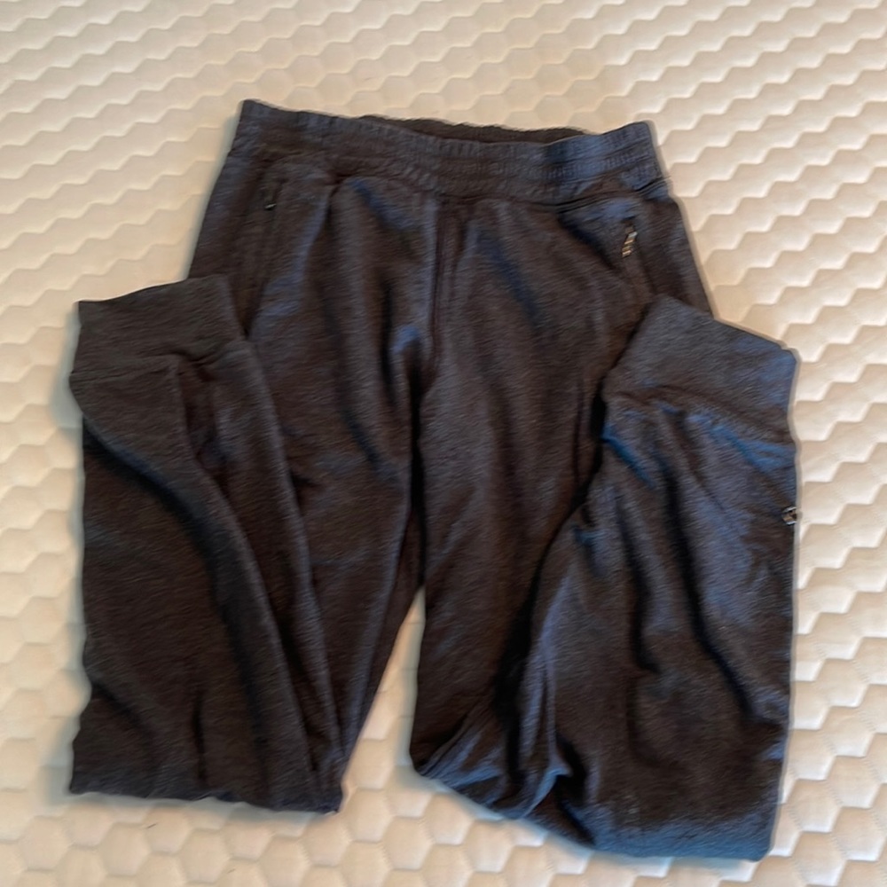 Lululemon gray knit jogger